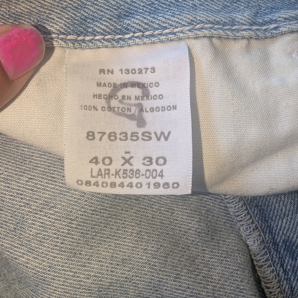 Classic Light Blue Relaxed Men's Jeans - Picture 5 of 10